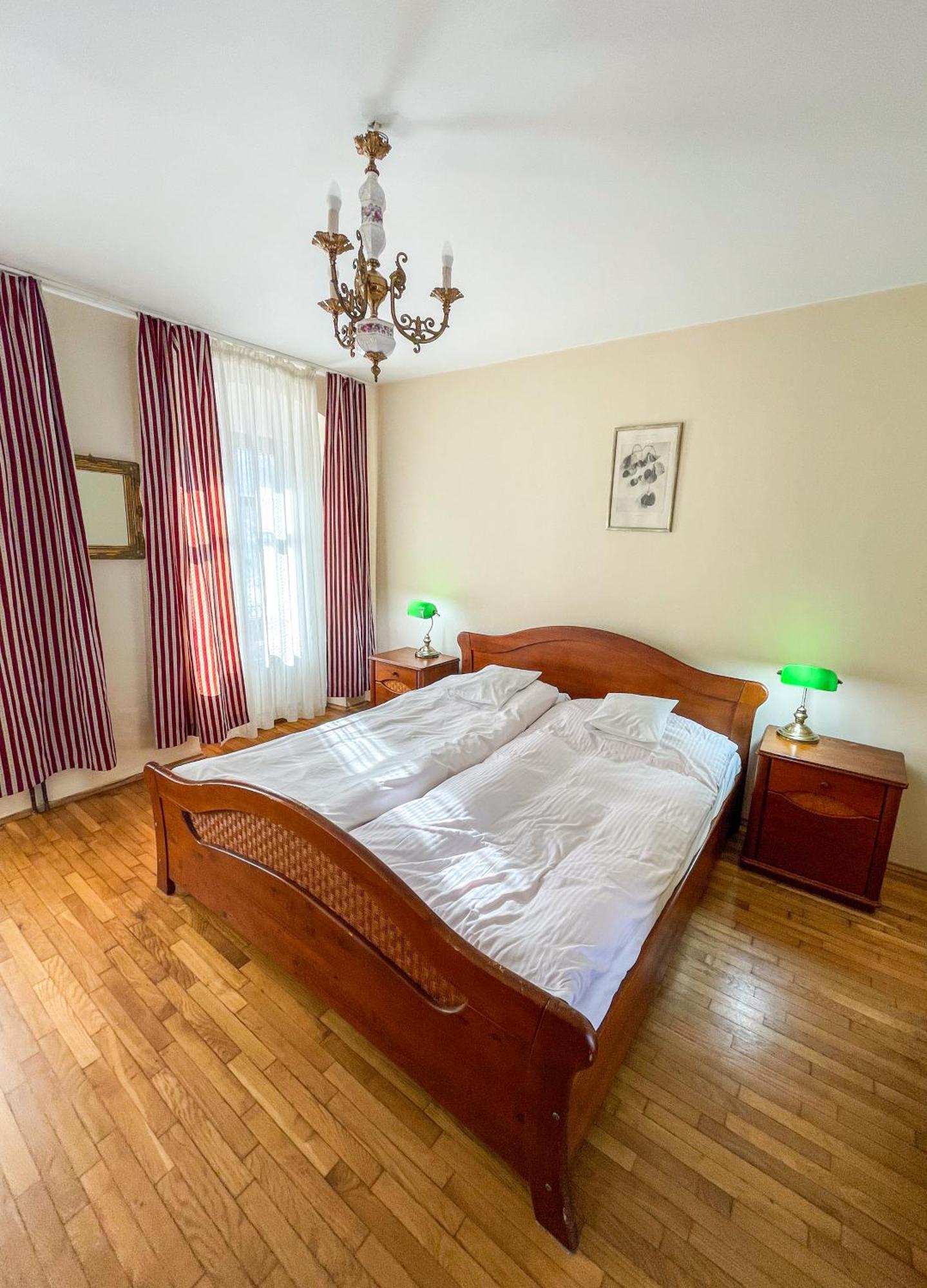 Zamek W Czernej Bed & Breakfast Czerna Bagian luar foto