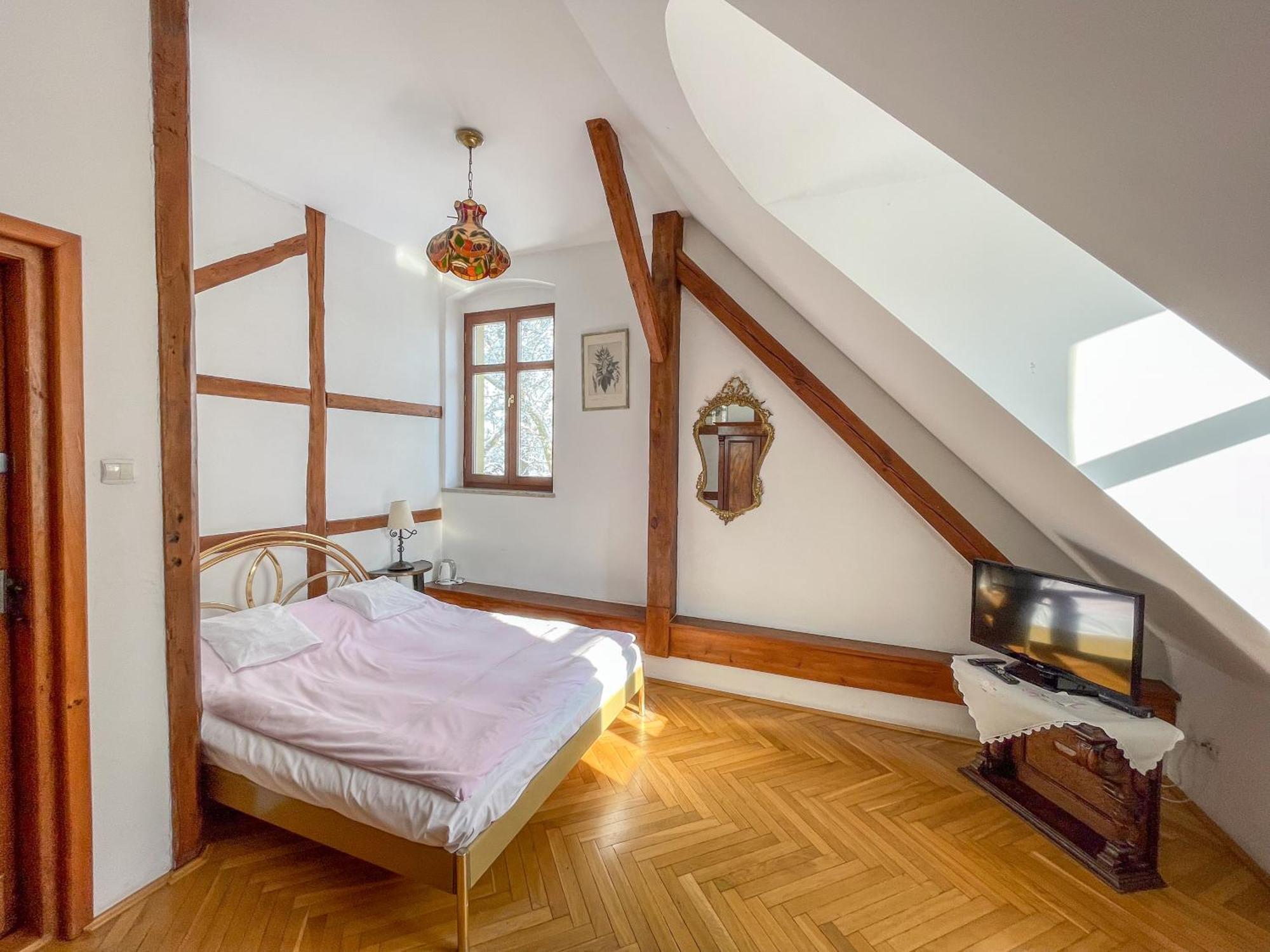 Zamek W Czernej Bed & Breakfast Czerna Bagian luar foto